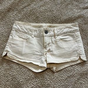 American Eagle White Denim Stretch Shorts